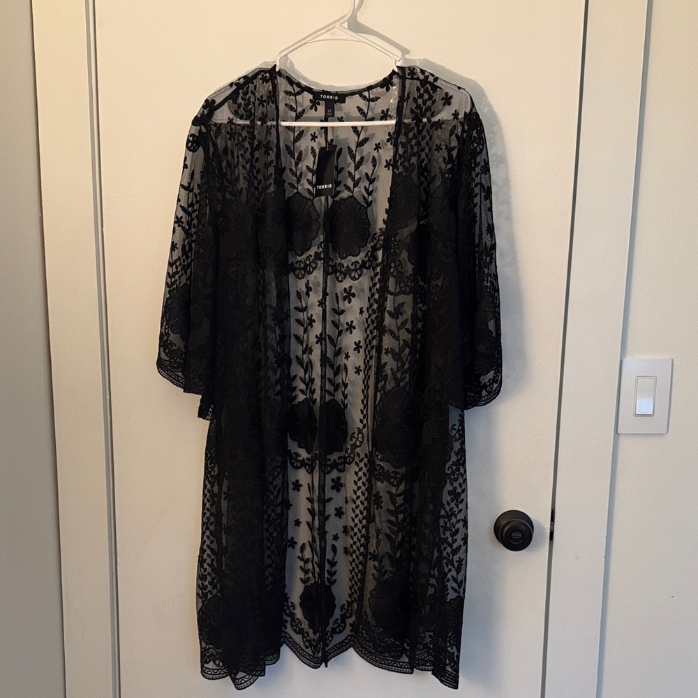 Torrid Black Mesh Crochet Lace Kimono